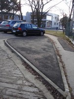 Pravda, do asfaltu se s�zelo dost blb� ...